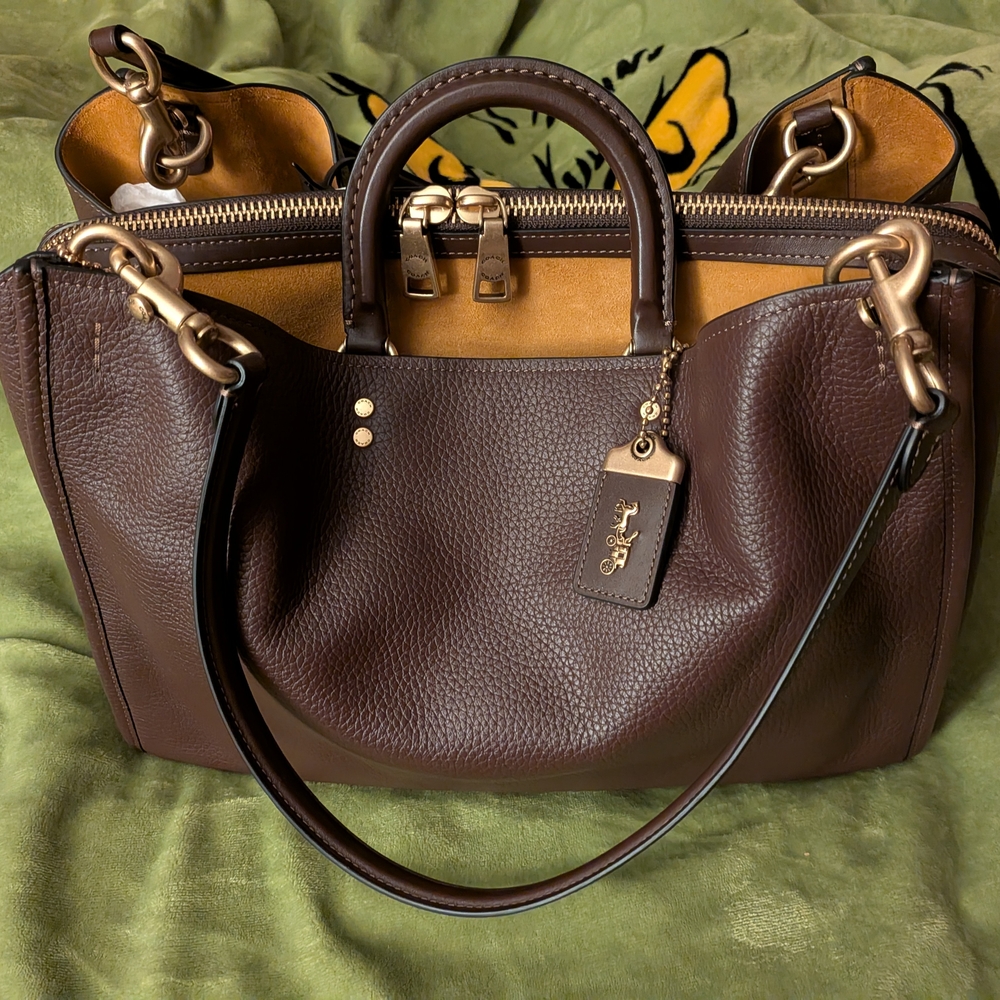 Coach Rogue 39 Maple